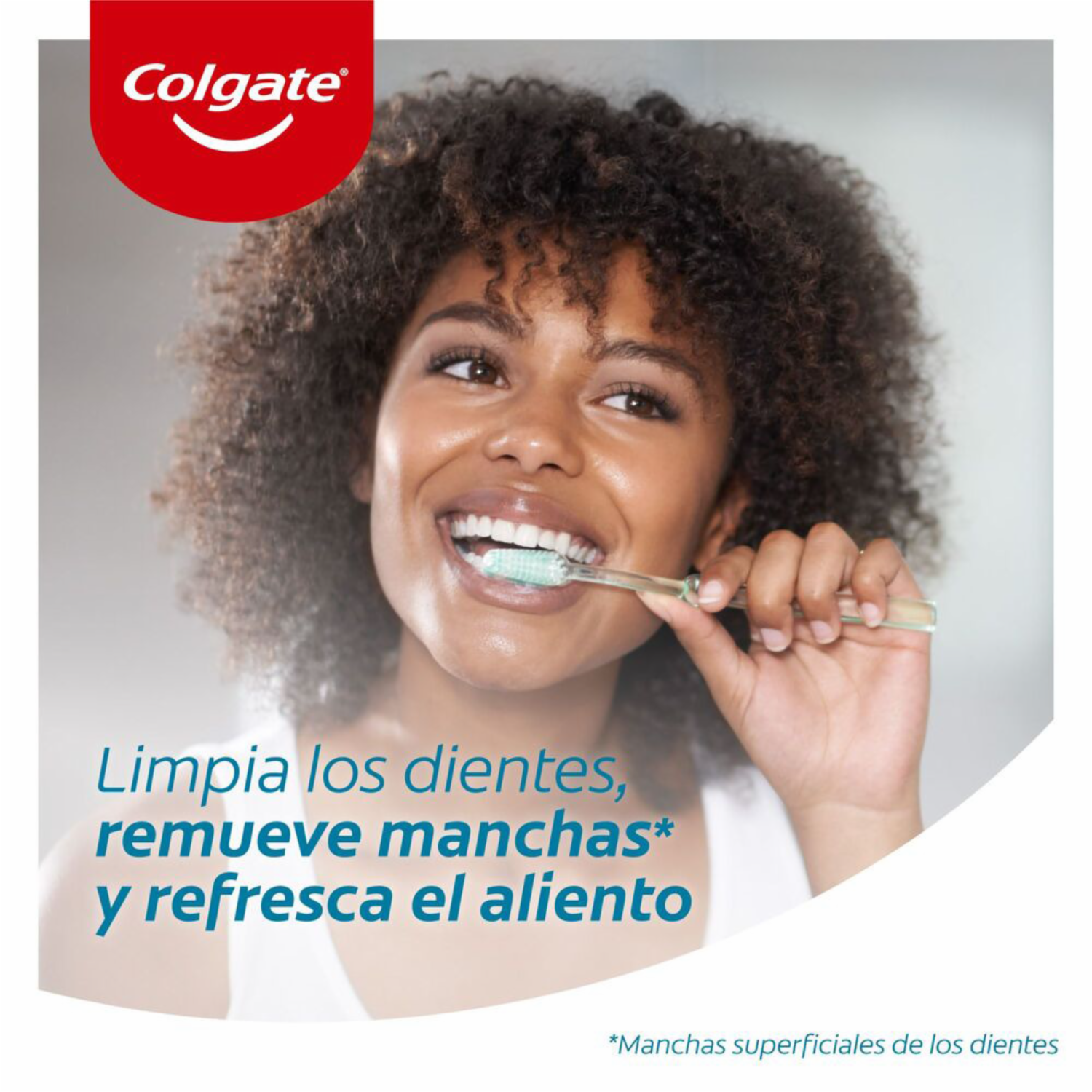 Cepillo Dental Triple Acción Blancura COLGATE Medio