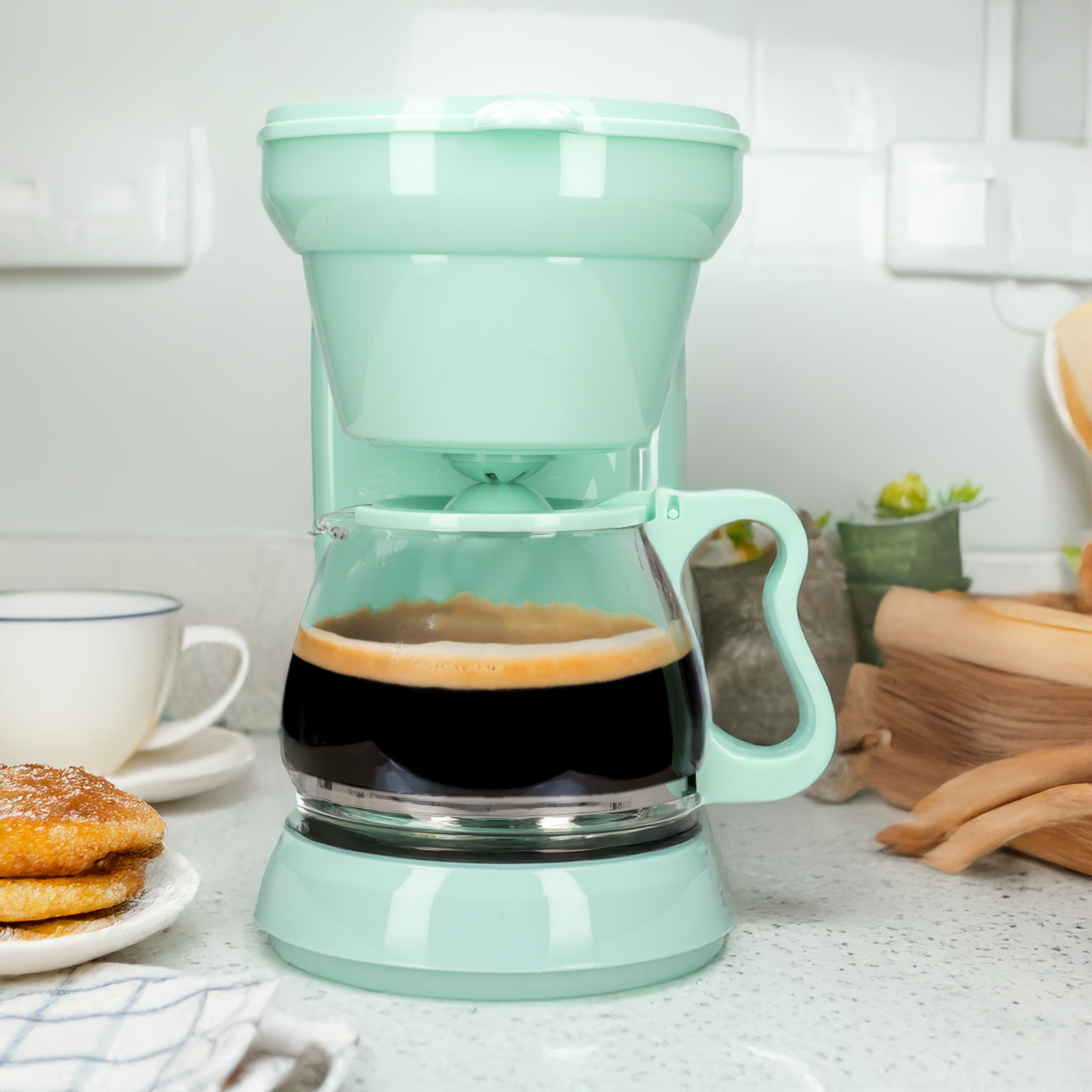 Cafetera Eléctrica Con Sistema Antigoteo HH-0914701I HOLSTEIN 5 Tazas