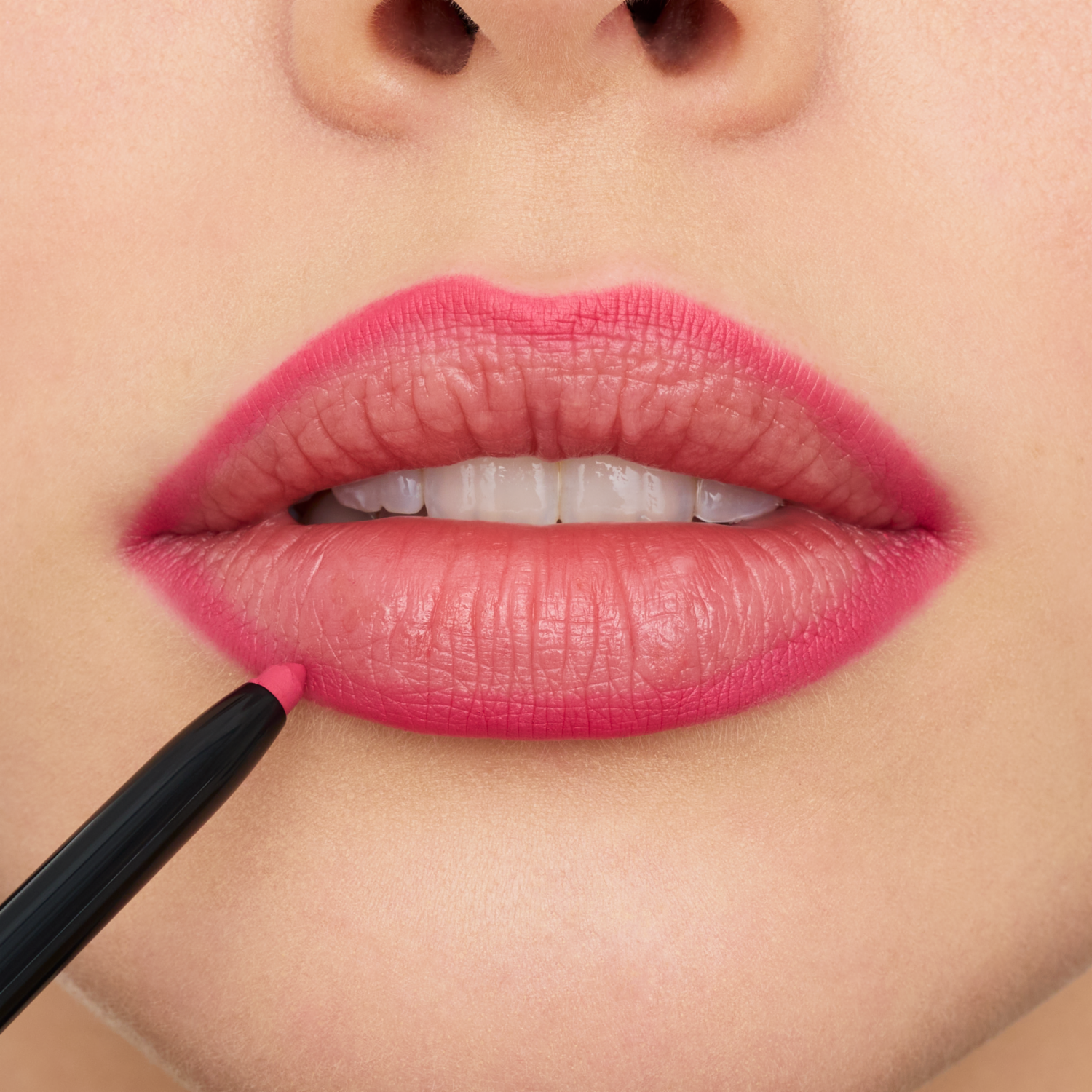 Delineador De Labios 8h Matte Confort 05 ESSENCE 3 G