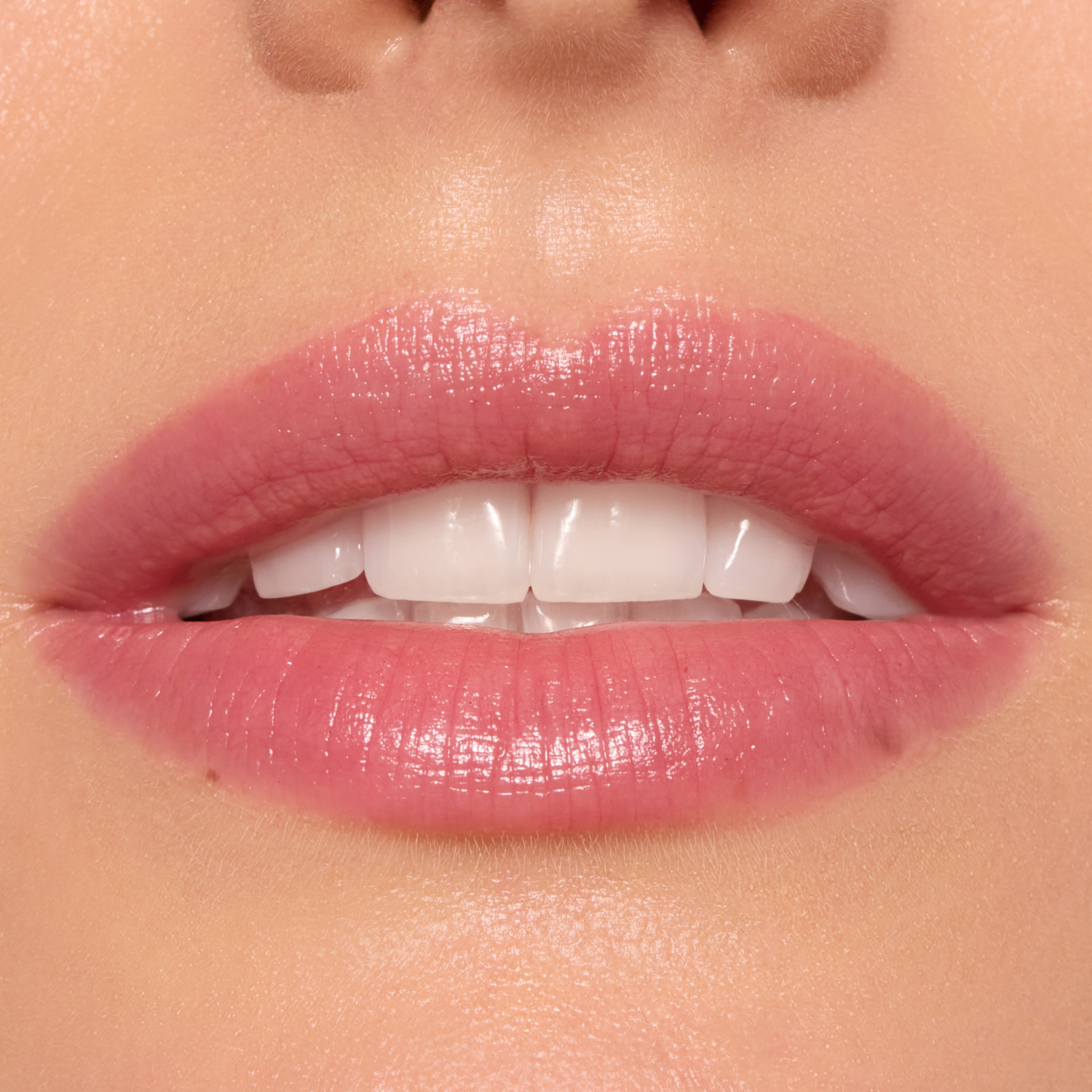 Bálsamo Labial Care In Colours CATRICE