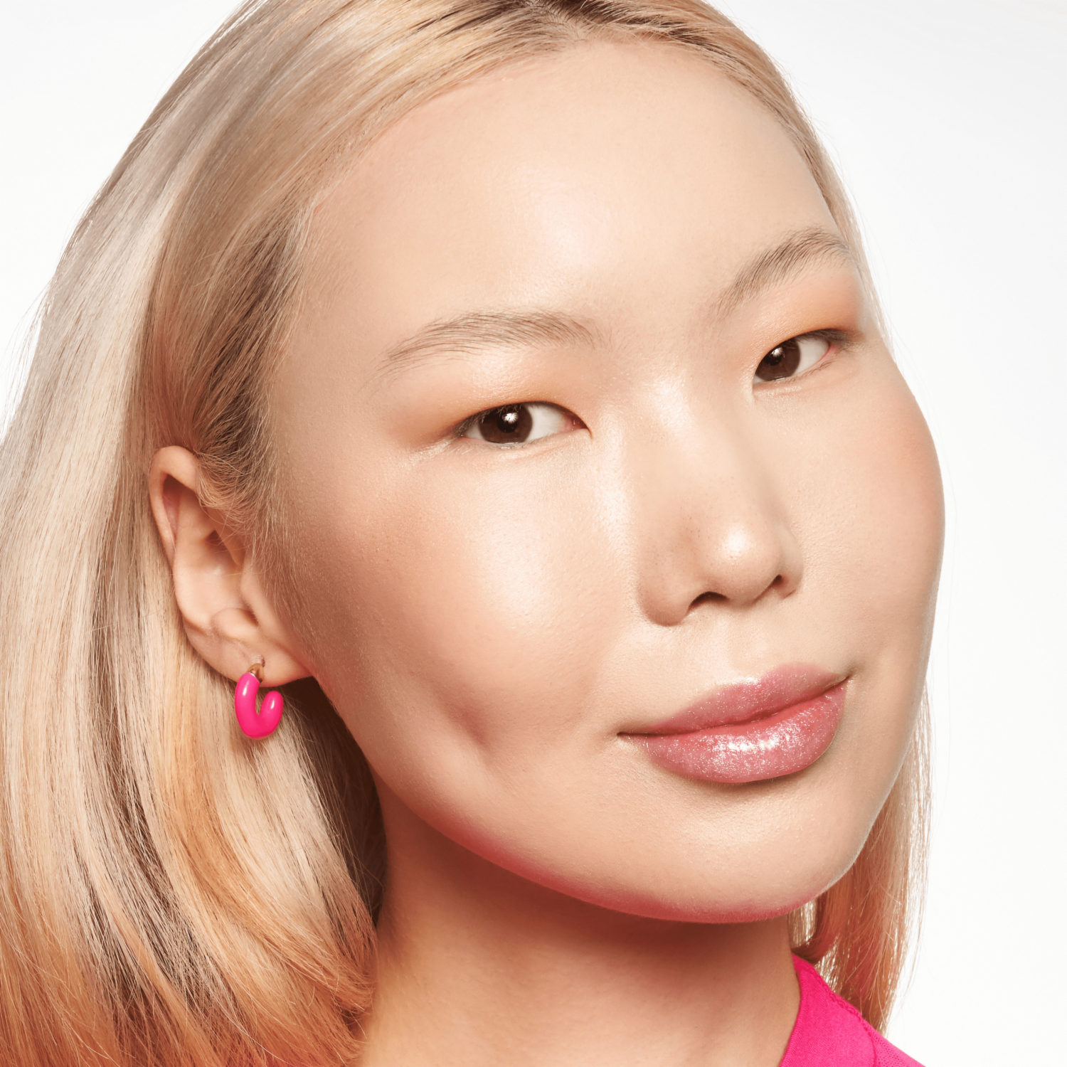 Brillo Labial Meta Glow Multi-Reflective ESSENCE